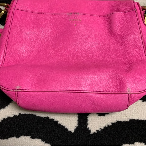 Fossil Crossbody Bag Neon Pink Leather Turn Lock - Picture 9 of 14